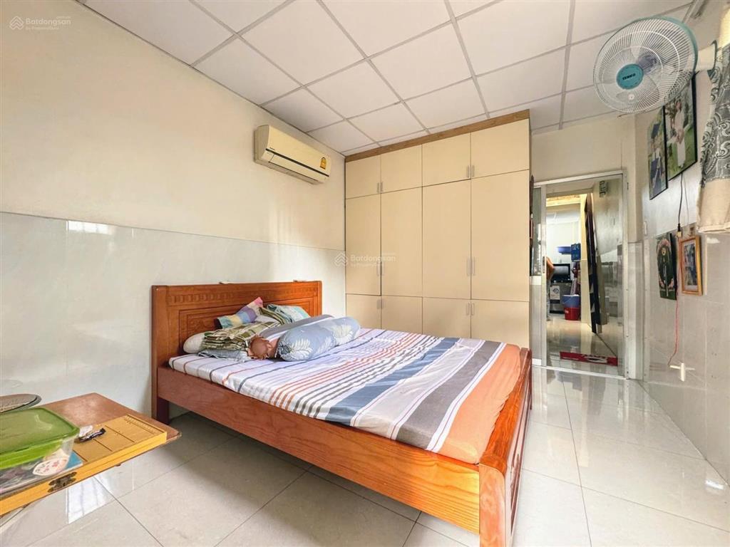 Chỉ 3.95 tỷ có ngay nhà 2 tầng đẹp đường số 12 bình tân, giáp lê văn quới, hoàn công đủ