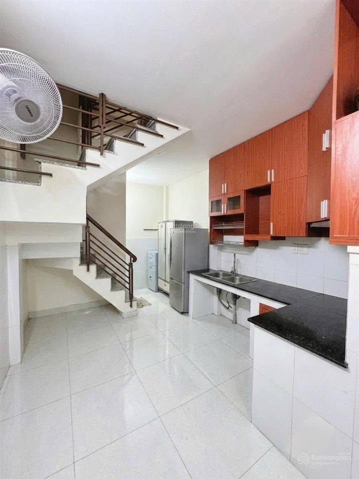 Chỉ 3.95 tỷ có ngay nhà 2 tầng đẹp đường số 12 bình tân, giáp lê văn quới, hoàn công đủ
