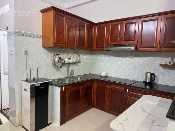 Bán nhà 3 tầng, 52m2, ô tô tận cửa  sát chợ gò xoài  chỉ hơn 5 tỷ