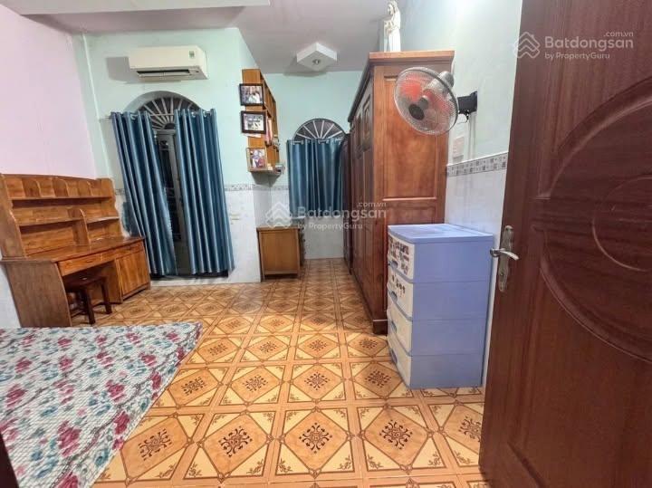 Bán nhà 3 tầng, 52m2, ô tô tận cửa  sát chợ gò xoài  chỉ hơn 5 tỷ