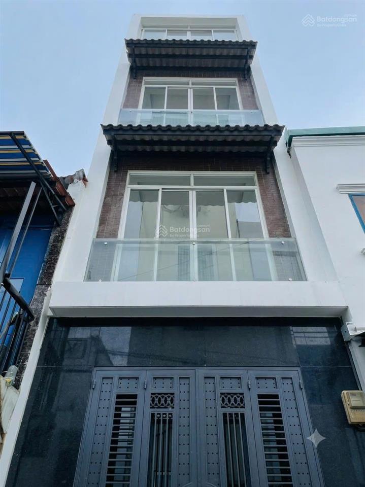 Quận 6 chủ gửi bán nhà 4 tầng, 4 phòng ngủ, ô tô vào sát cửa  mua vào ở liền. chỉ 5,98 tỷ (tl)
