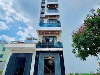 Chỉ 8 tỷ có ngay nhà phố 5 tầng  đường 20m có vỉa hè  6 phòng ngủ  full nội thất cao cấp