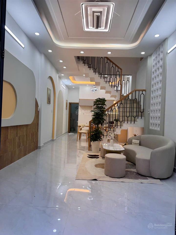 Bán nhà đẹp sát vách aeon tân phú  3pn (có phòng ngủ tầng trệt)  52m2  5,69 tỷ