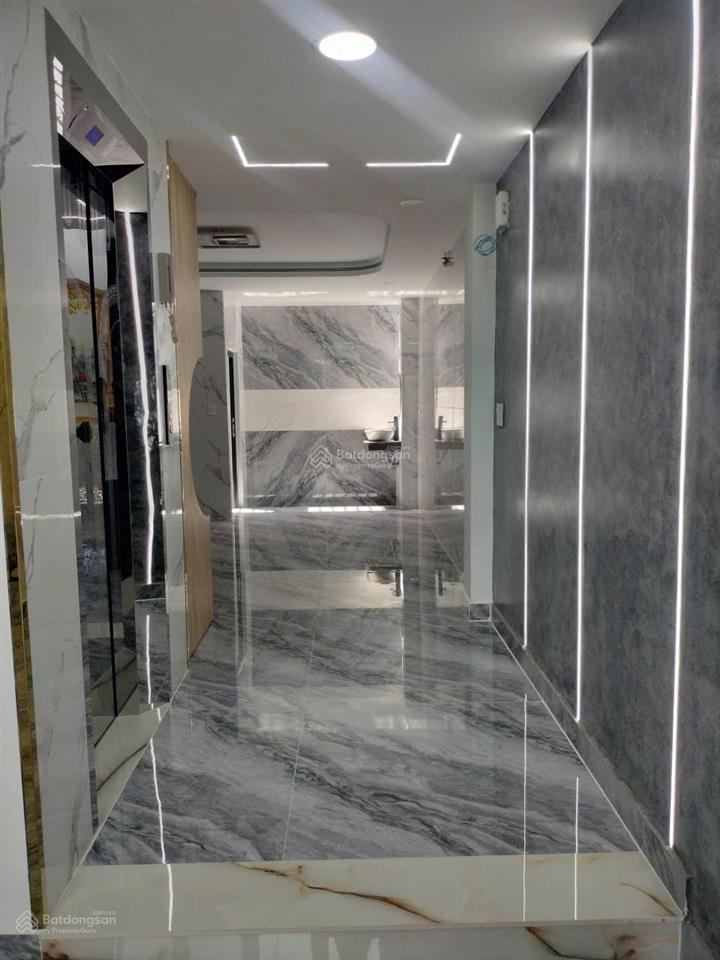 Cần thu hồi vốn, bán nhanh nhà 6 tầng, thang máy, 8pn, đường 8m  chỉ 8,6 tỷ  hl2, bình tân