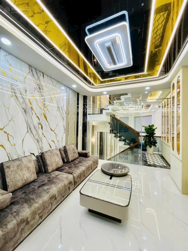 Cần thu hồi vốn, bán nhanh căn góc 2 mặt tiền 5 tầng mới tinh, hẻm 8m lê văn quới  8,6 tỷ
