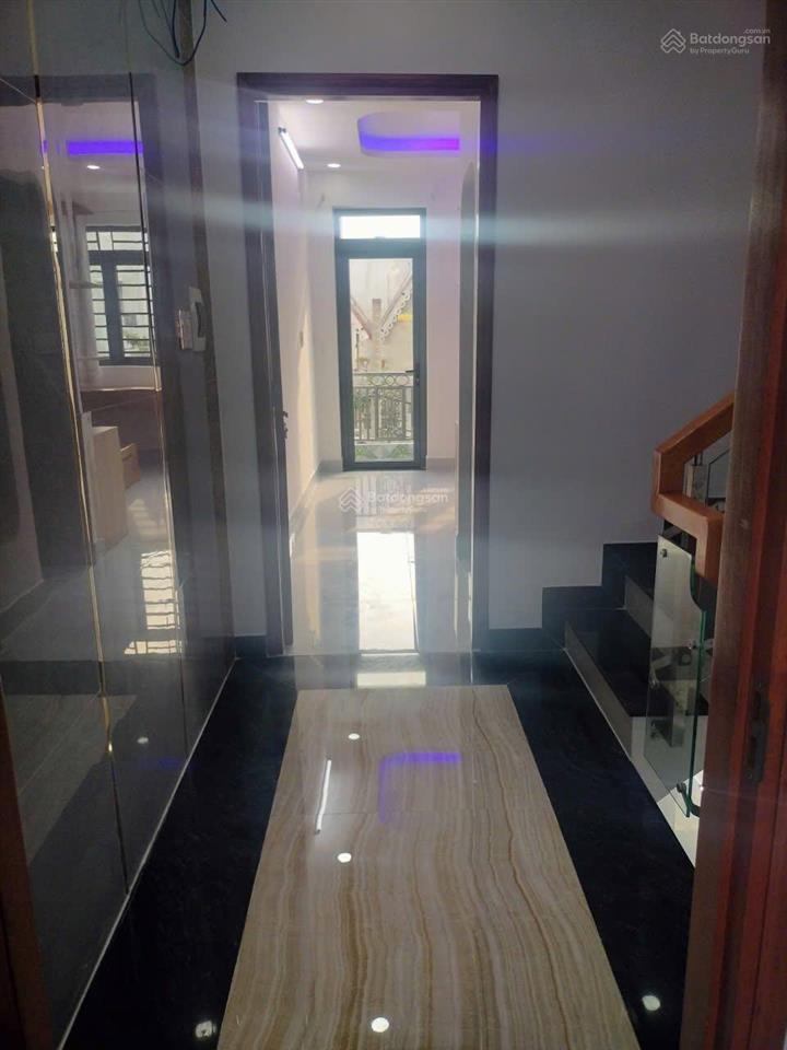 Nhà đẹp 5 tầng, mới 100%, hẻm 8m, 6 phòng ngủ tại bình trị đông  chỉ 8,5 tỷ