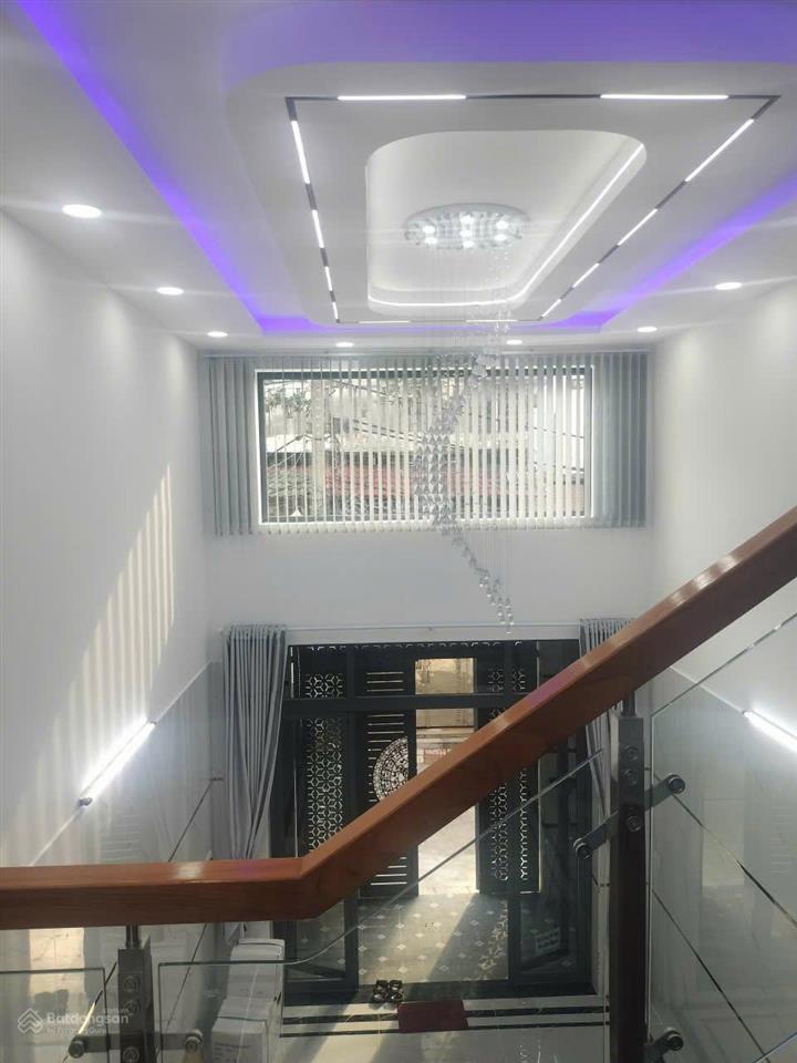 Nhà đẹp 5 tầng, mới 100%, hẻm 8m, 6 phòng ngủ tại bình trị đông  chỉ 8,5 tỷ