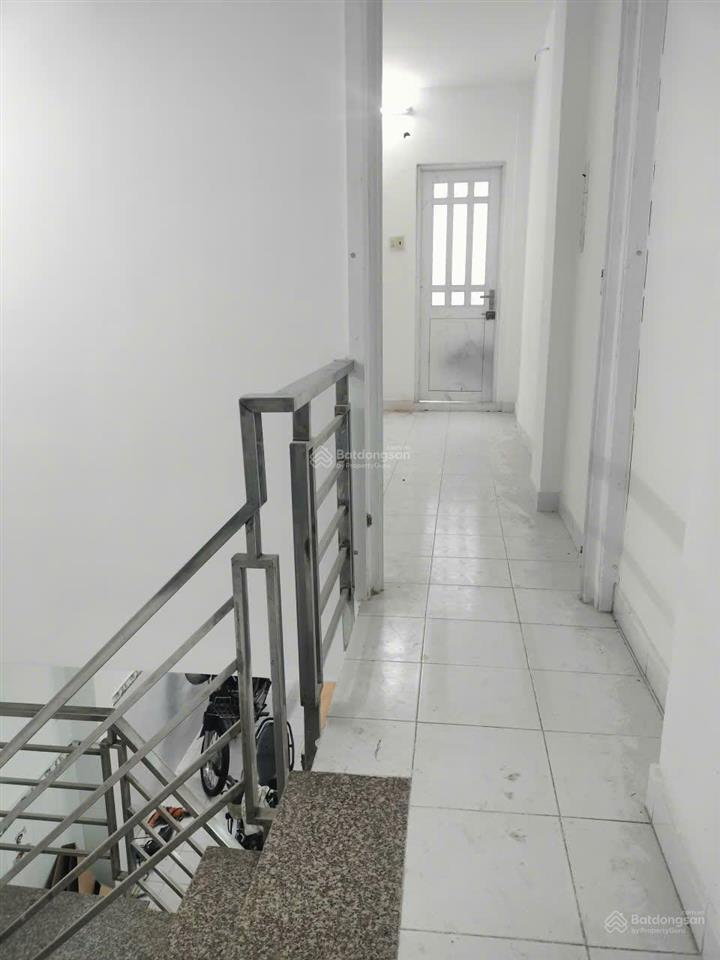 Quận 11 nhà 4 tầng, sát mặt tiền, 3 phòng ngủ, giá cực tốt cực hiếmchỉ 4,7 tỷ