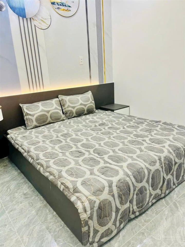 Nhà mới 100%, xây 5 tầng, 6pn, có thang máy, hẻm 5m, ngay nguyễn sơn  bình long  nhỉnh 8 tỷ