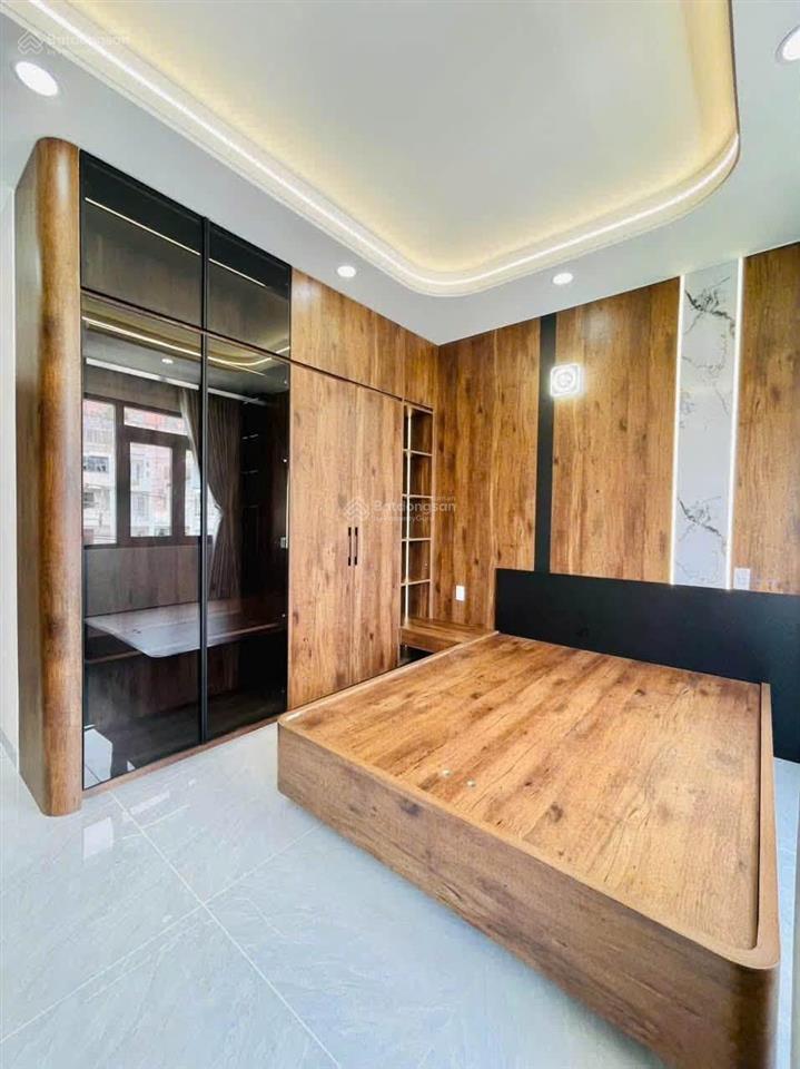 Siêu phẩm nhà phố khu tên lửa (bình tân)  5 tầng, có thang máy, 82m2  chỉ 10,2 tỷ