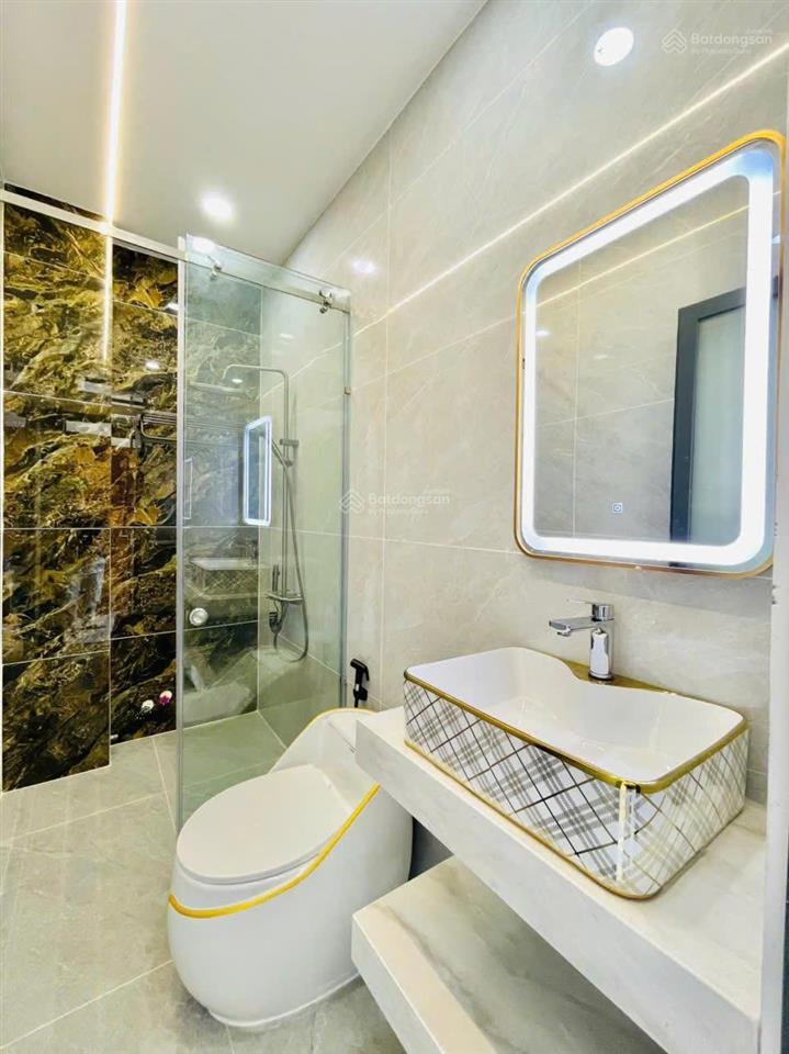 Siêu phẩm nhà phố khu tên lửa (bình tân)  5 tầng, có thang máy, 82m2  chỉ 10,2 tỷ