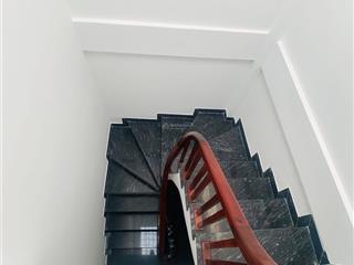 Hot hot bán nhà ngõ 245 định công gần chợ, dân tri cao, kinh doanh sôi động ô tô đỗ cửa