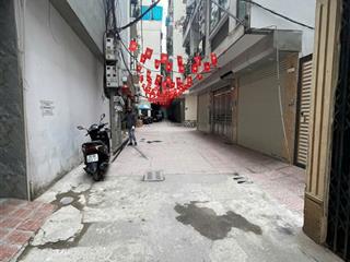 Hơn 20 tỷ ccmn trương định 99m2 x 7 tầng 25 phòng doanh thu 90tr/ tháng ô tô đỗ