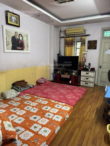 Gấp gấp gia đình cần bán nhà nguyễn ngọc nại dt 65m đường ô tô ngõ thông hơn 18 tỷ