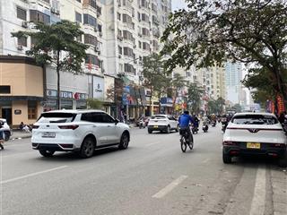 Gấp gấp gia đình cần bán nhà nguyễn ngọc nại dt 65m đường ô tô ngõ thông hơn 18 tỷ