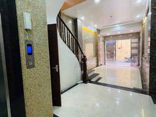 Duy nhất 1 căn gần bách kinh xây  trương định 66m2 giá hơn 17 tỷ mt 4m ô tô ngủ trong nhà ngõ rộng