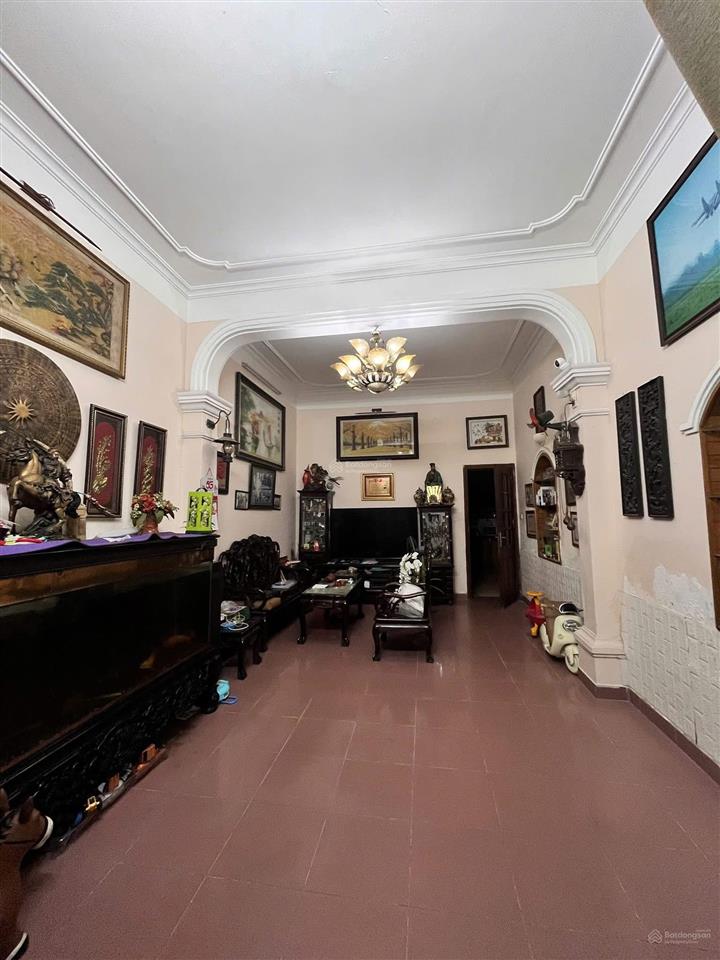 Lô góc, 3 oto tránh vỉa hè hoàng văn thái. 45,2m2  mặt tiền 5,8m  4 tầng. phân lô 0984 039 ***