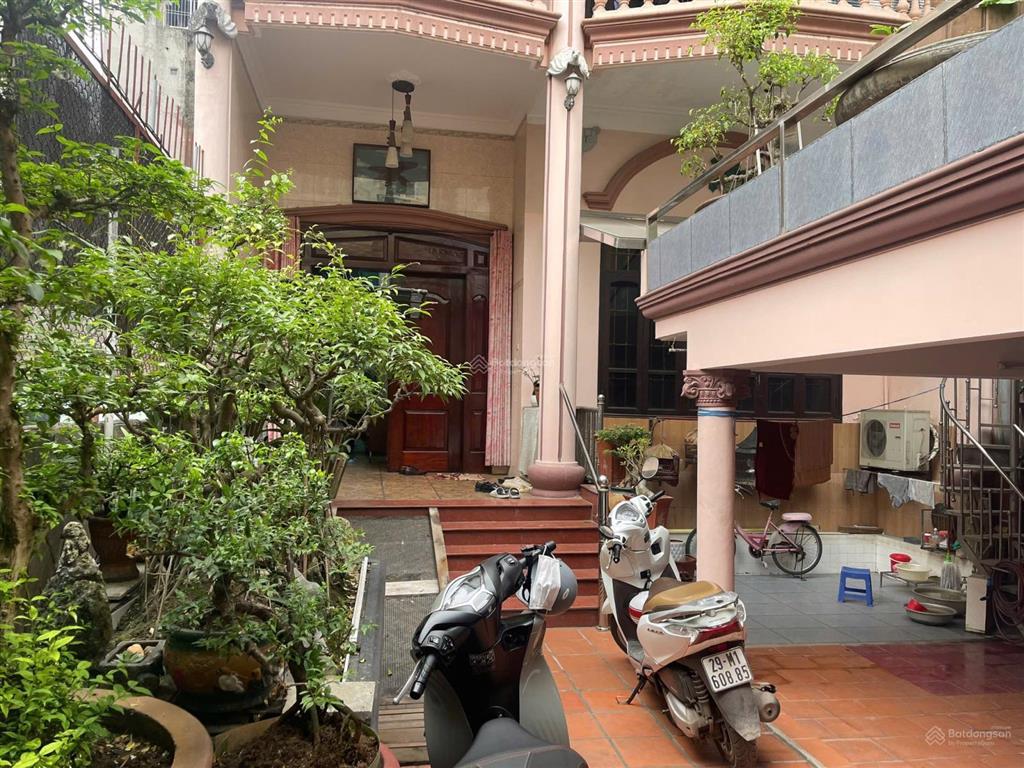 Lê trọng tấn phân lô 260m² x 4 tầng mặt tiền 8m ô tô 7 chỗ vào nhà  0984 039 ***