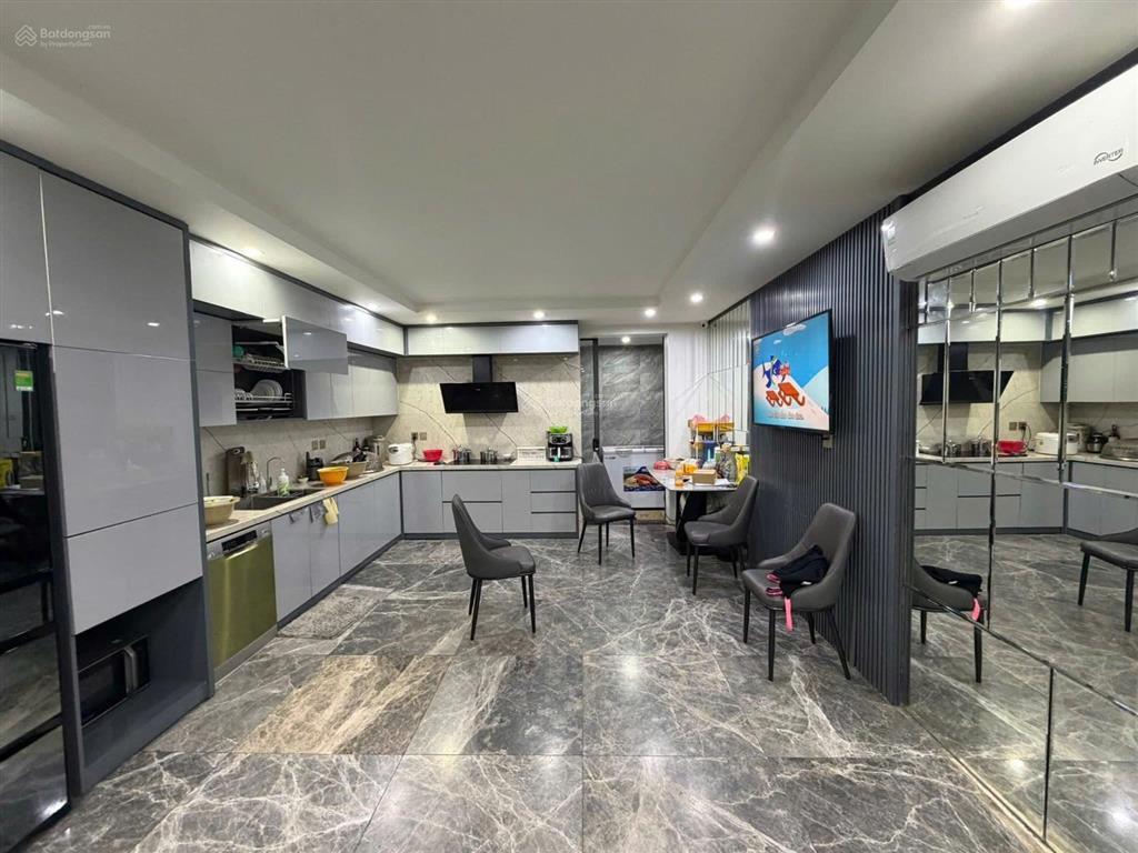 Vip phân lô bùi huy bích  dt 90m2x7 tầng thang máy mt 5 m gara ô tô kinh doanh  0984 039 ***