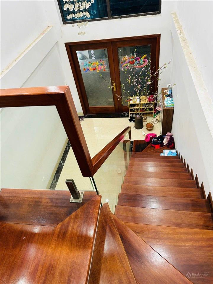 Hiếm đống đa. ô tô vào nhà diện tích 40m2 x 7 tầng phố kinh doanh đỉnh   0984 039 ***