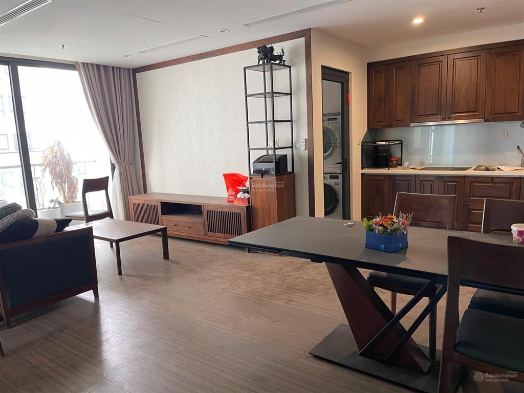 Vinhomes west point  toà w2 bán căn 3 phòng ngủ dt98m2 hướng đn nhà đẹp