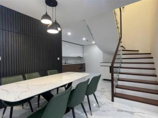 Chính chủ cần bán duplex sunshine city 160m² view sân golf đông nam siêu đẹp ạ