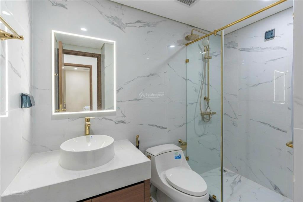 Hơn 11 tỷ căn hoa hậu 105 m² tòa s4  bán gấp căn hộ 3 phòng ngủ full đồ, view sông