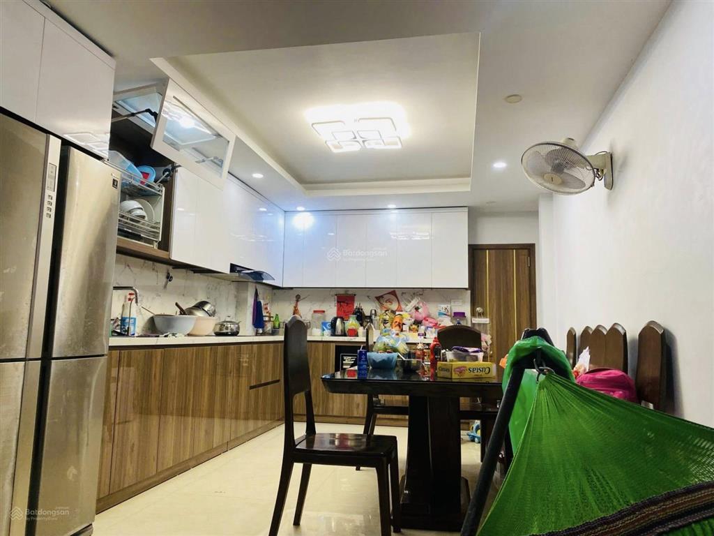 Bán nhà phố yên lãng! phân lô, thang máy chờ, full nội thất, ô tô, kinh doanh. 55m*6t