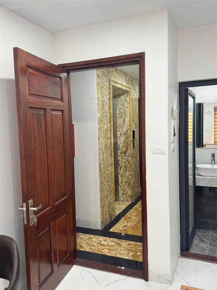 Sở hữu nhà định công  ở nhà đẹp lại có lương 120tr/ tháng, diện tích 110m2 x 8 tầng thang máy
