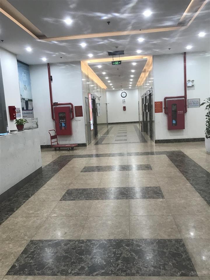 Cho thuê căn hộ 1207 tòa 27a2 green star, phạm văn đồng,hà nội. giá 11.5tr,2 ngủ,2 vệ sinh 65m2