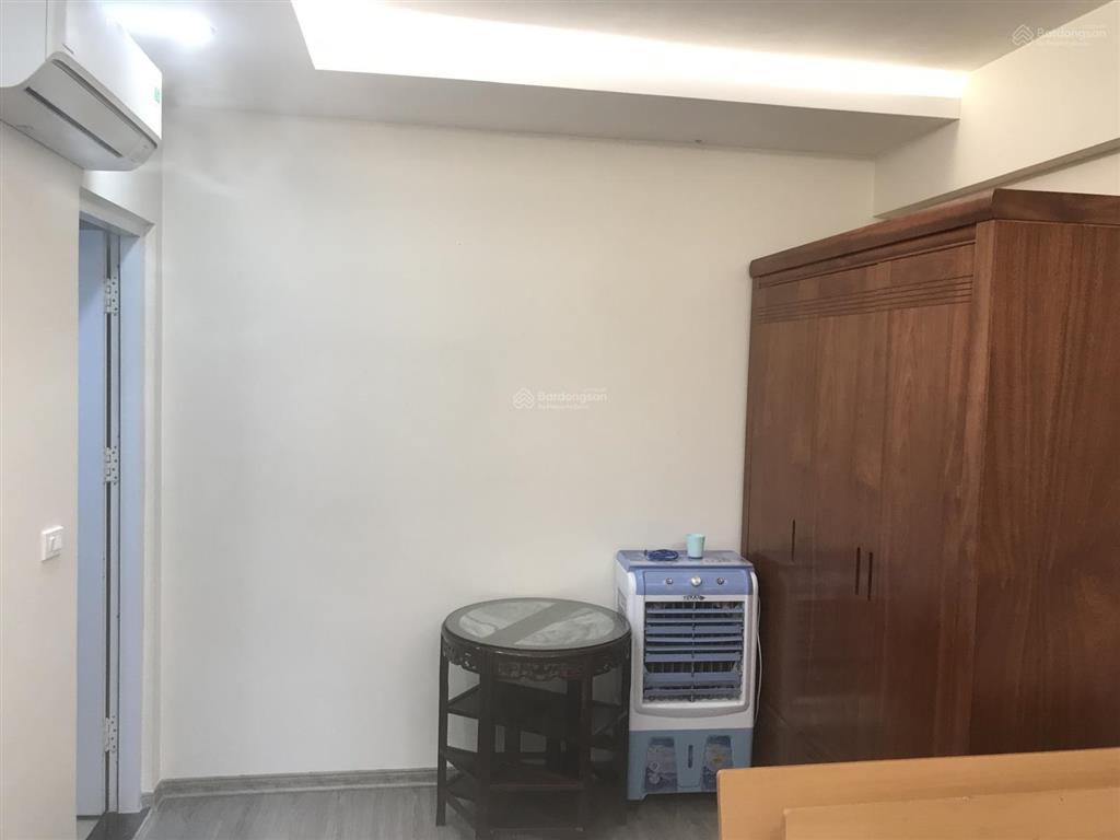 Cho thuê căn hộ 1207 tòa 27a2 green star, phạm văn đồng,hà nội. giá 11.5tr,2 ngủ,2 vệ sinh 65m2