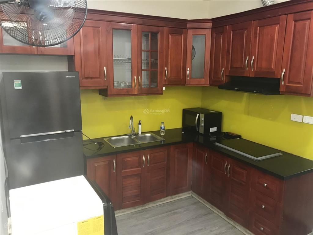 Cho thuê căn hộ 1207 tòa 27a2 green star, phạm văn đồng,hà nội. giá 11.5tr,2 ngủ,2 vệ sinh 65m2