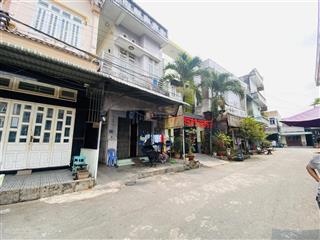 Dãy trọ 2 tầng 9p + 1 kiot  sẵn dòng tiền 15tr/th  đối diện tttm sắp di dời đường 12m