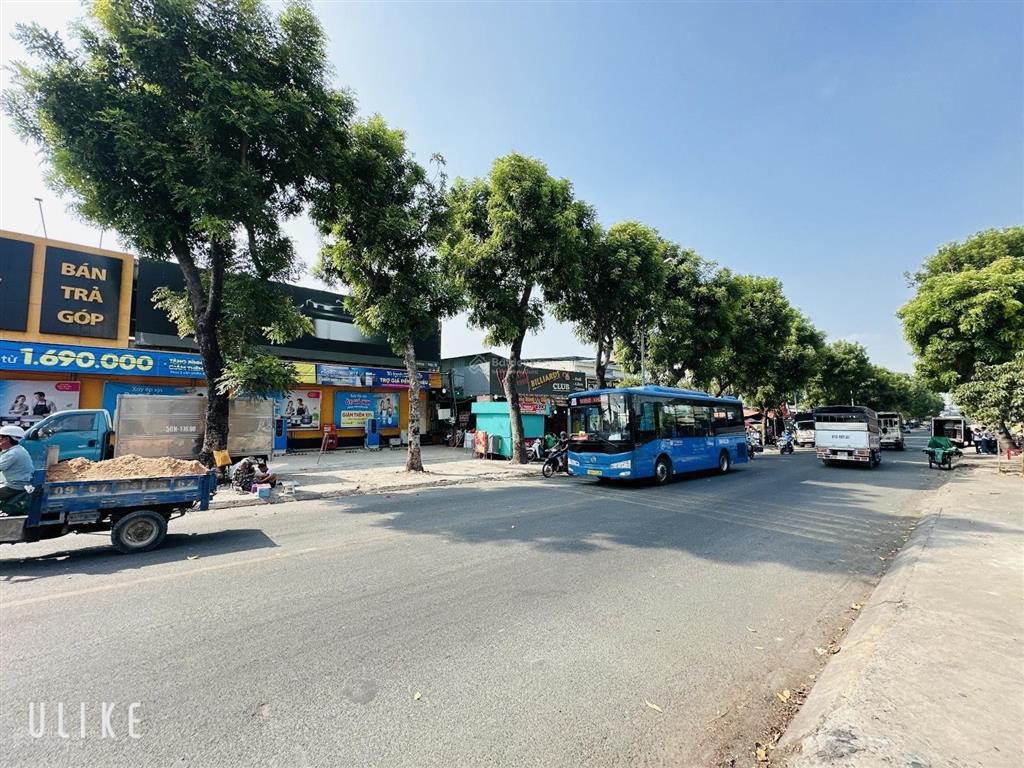 Mặt tiền ngô chí quốc  đường 20m giá dưới 7.99tỷ  87m2(5x17.5)  vỉa hè 5m kinh doanh tốt.