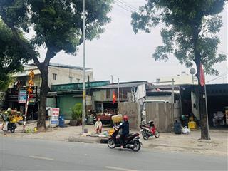 Mặt tiền ngô chí quốc  đường 20m giá dưới 7.99tỷ  87m2(5x17.5)  vỉa hè 5m kinh doanh tốt.