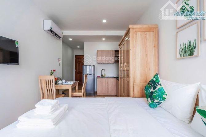 Bán toà chdv phổ quang, p. 2, q. tân bình.dt 7x24m. kc hầm, 6 tầng. hđt 190tr/th. giá chỉ 26 tỷ