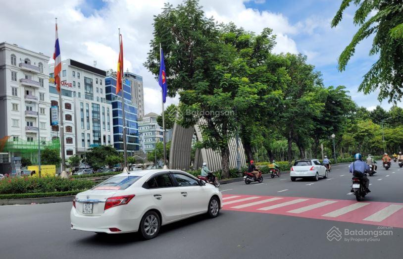 Chủ ngộp bank bán gấp nhà hoàng sa, q.3. dt 9.5m x 20m. thu nhập 96tr/th. giá 24 tỷ