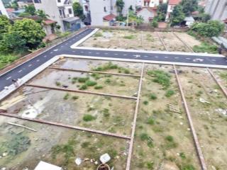 Bán đất phố vân trì, đông anh, 314m2, mt 15m, vỉa hè ô tô tránh, tách 3 lô, nhỉnh 100 triệu/m2