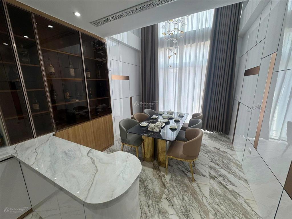 Hạ sốc 2 tỷ, bán nhanh toà 7 tầng khu 918 phúc đồng, phân lô, ô tô tránh, kinh doanh, 18 tỷ