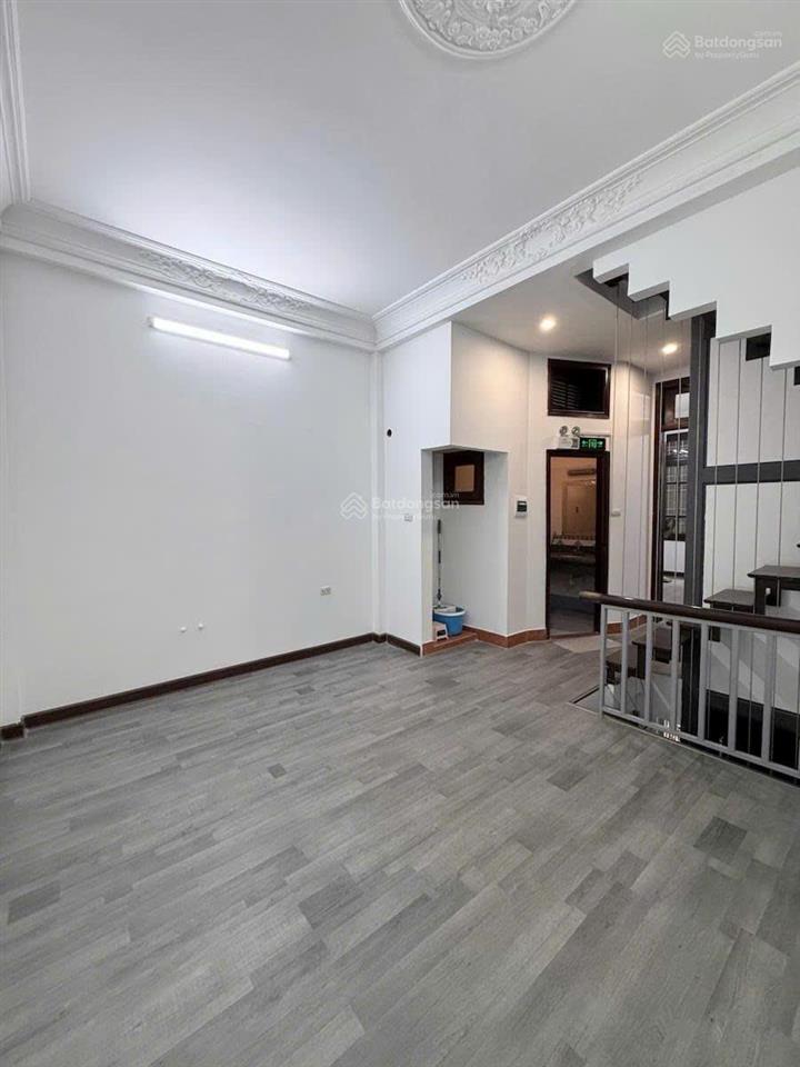 Mặt phố võ văn dũng, hoàng cầu, 9 tầng, 55m2, thang máy, kinh doanh, không quy hoạch, 32.9 tỷ