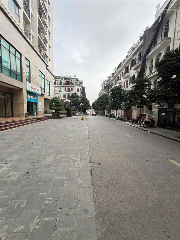 Bán nhà khu đtm sài đồng, 175m2, mt 8.5m, vỉa hè, ô tô tránh, xây tòa 9 tầng, 42 tỷ