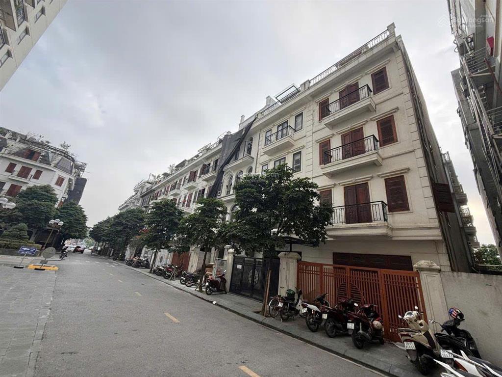 Bán nhà khu đtm sài đồng, 175m2, mt 8.5m, vỉa hè, ô tô tránh, xây tòa 9 tầng, 42 tỷ