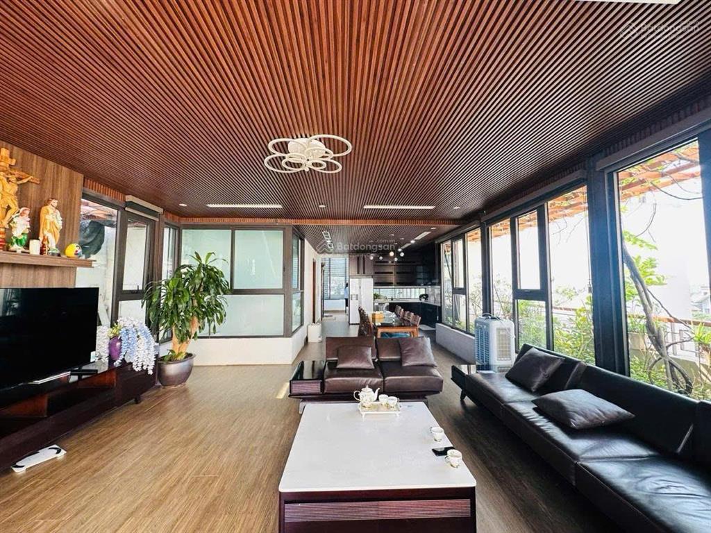 Bán tòa 9 tầng khu phân lô vip liễu giai, 110m2, dòng tiền 200 triệu/tháng, ô tô thông, 68 tỷ