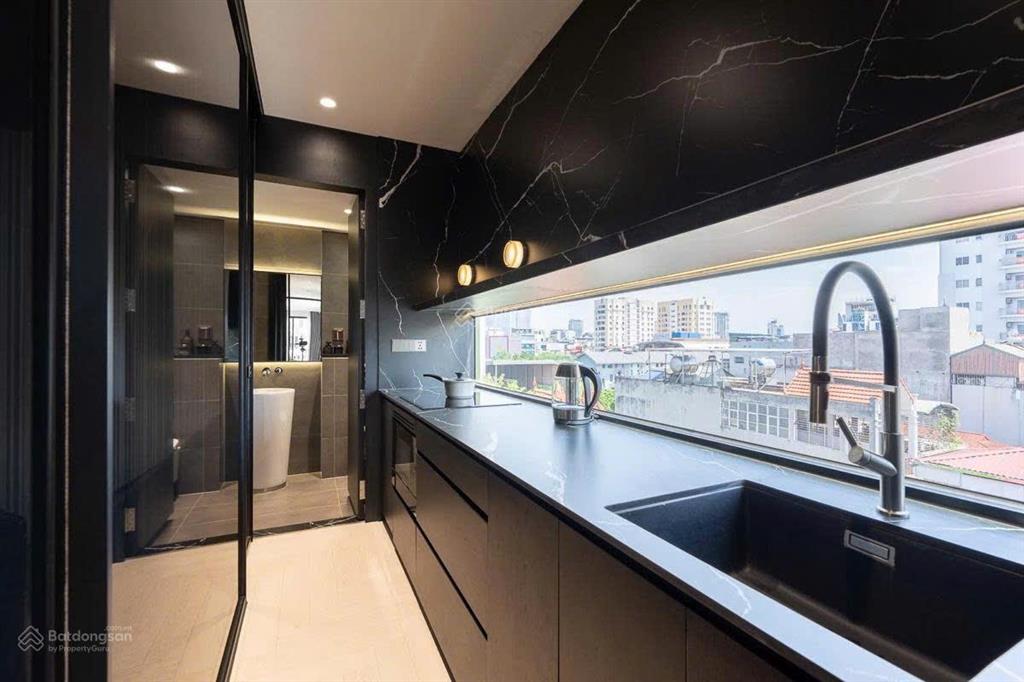 Phân lô ô tô tránh phố hoàng cầu, 72m2, 8 tầng, lô góc 3 mặt ngõ, nội thất cực đẳng cấp, kinh doanh