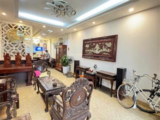 Bán nhà 4 tầng mặt hồ bồ đề, 180m2, xây tòa 9 tầng, văn phòng, căn hộ, dòng tiền