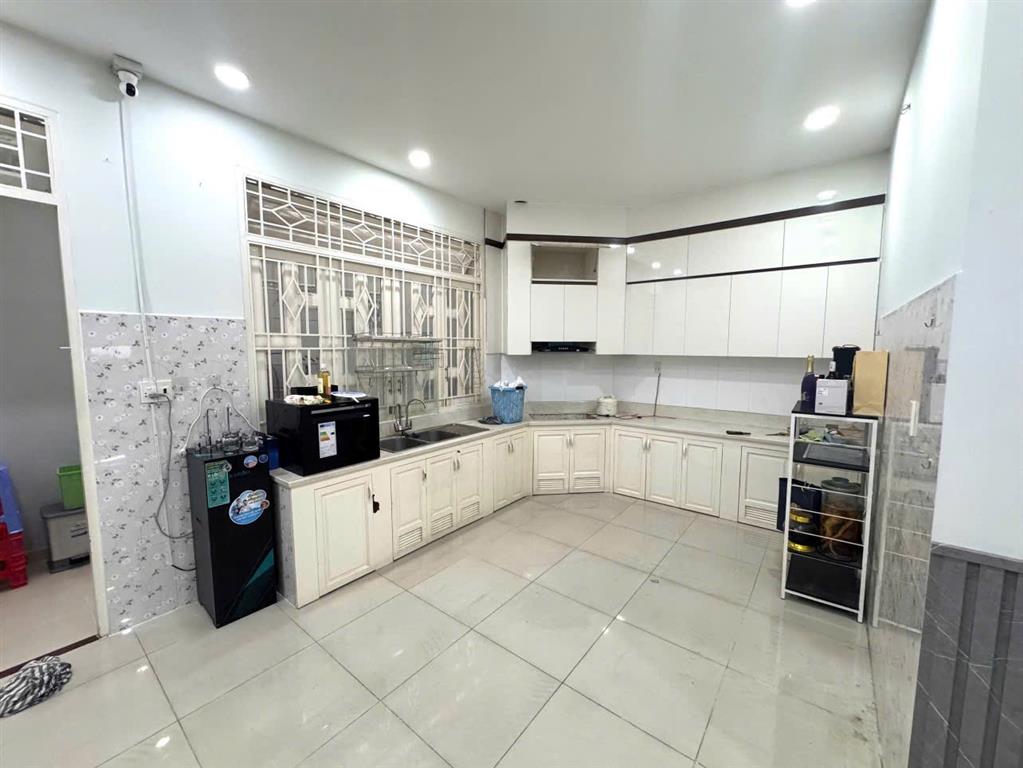 BÁN SIÊU PHẨM NHÀ MẶT TIỀN HẺM ĐẸP Xe Hơi 6m- Phù Hợp Cho Mọi Gia Đình