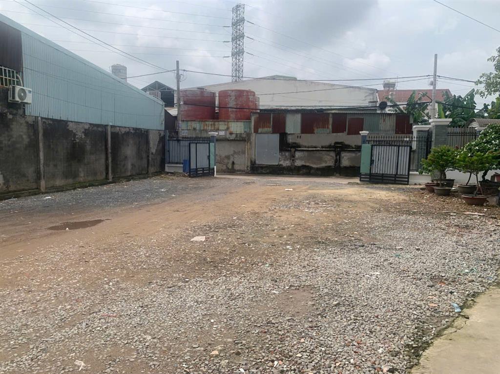 NỀN KHUÔN VIÊN KHỦNG 180M² (10x18M) - NGAY METRO HIỆP PHÚ, Q.12