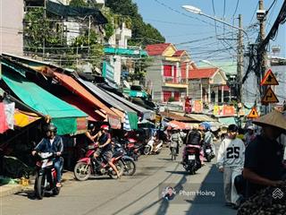 Chính chủ cần bán mt ngang 6m trệt 2 lầu dt 102,5m2, ngay cổng chung cư, chợ buôn bán kinh doanh