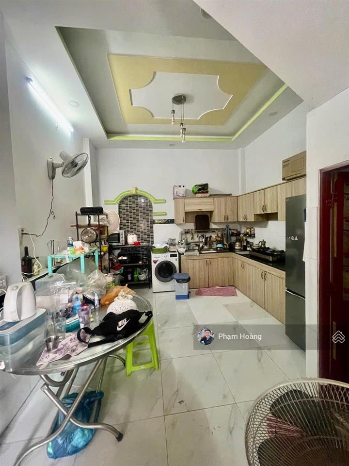 Bán nhà trệt lầu còn mới tinh vị trí sát kdc tứ hải cách cụm trường cấp 1.2.3 ntmk 500m2