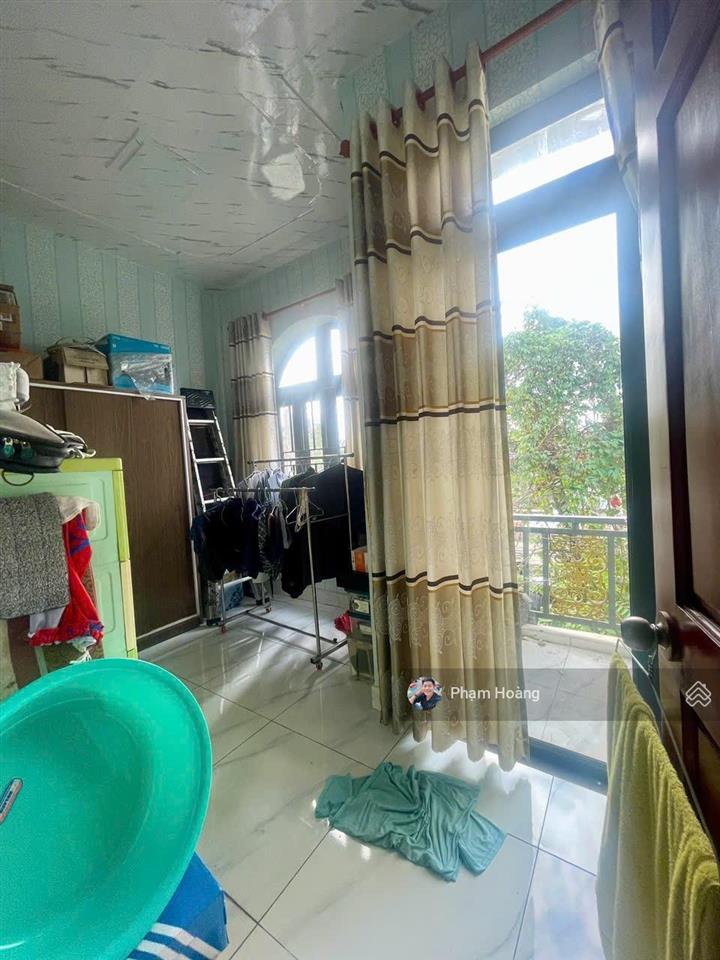 Bán nhà trệt lầu còn mới tinh vị trí sát kdc tứ hải cách cụm trường cấp 1.2.3 ntmk 500m2